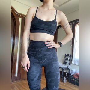 Lululemon Align High Rise 25” Black Camo Coal Multi Leggings Size 4